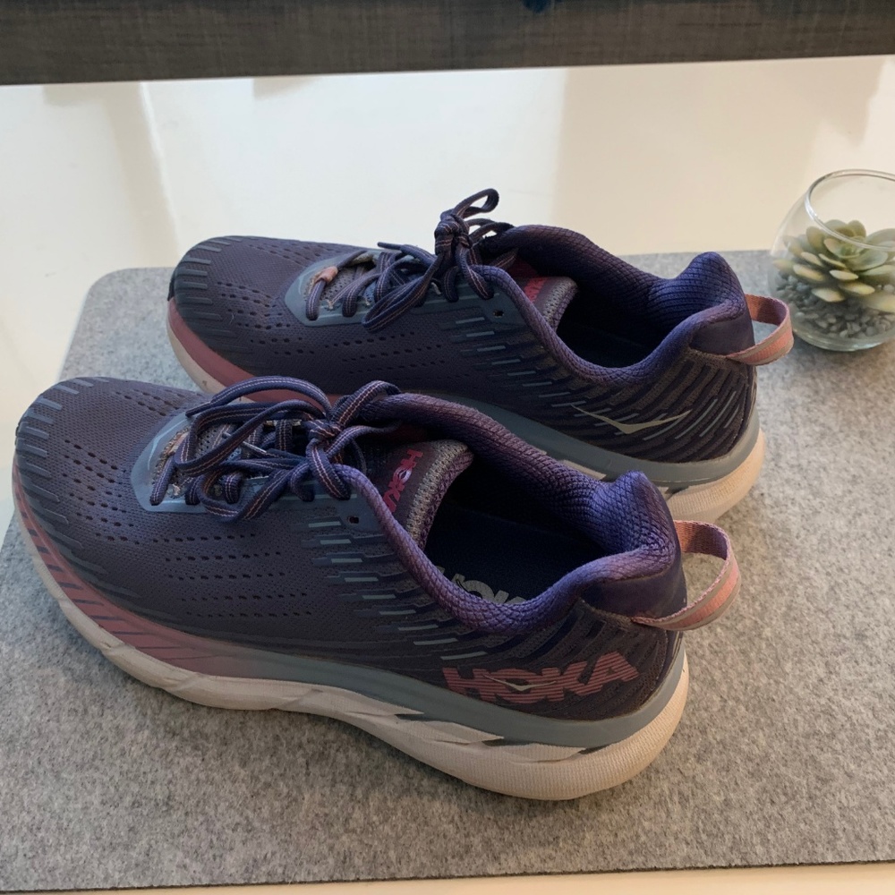 Hoka Clifton 5